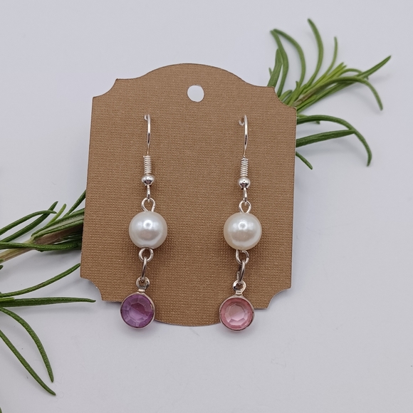 Handmade Pearl and Crystal Earrings - Picture 4 of 4